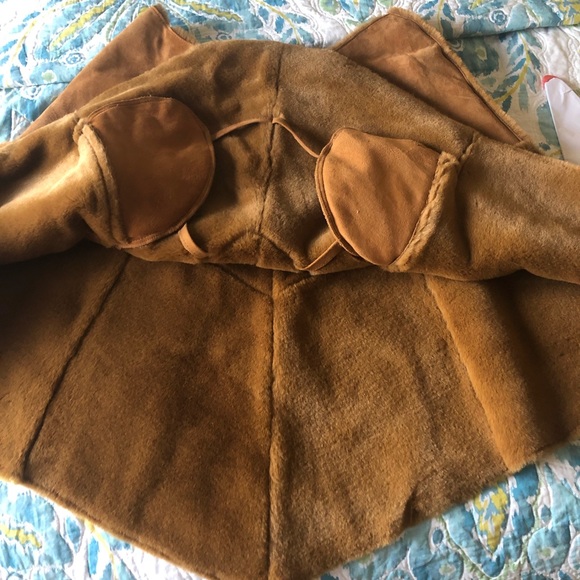 Ugg Poncho - Picture 3 of 5